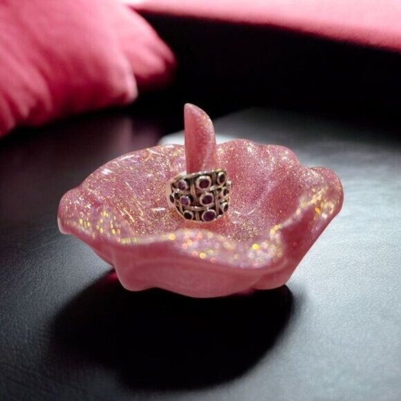 Handmade Resin Ring Dish ✦ Glittery Rose Pink ✦ Jewelry Holder w/ Cone ✦ 3.5" - Picture 4 of 10
